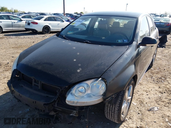 ✅ 2008 Volkswagen Jetta SE • VIN: 3VWRM71K88M049618 • Лот: 44918948. Опубліковано раніше на IAAI з пробігом 167 842 миль. Безкоштовний доступ до архіву аукціонних продажів зі США та докладний звіт про історію автомобіля на DreamBid. Зображення 6.