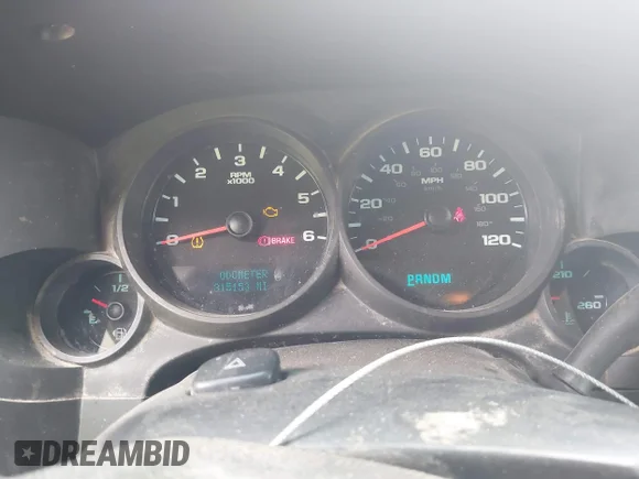✅ 2010 Chevrolet Silverado 1500 Work Truck • VIN: 1GCSKPE31AZ235728 • Lot: 45597899. Wystawiony na IAAI z przebiegiem 315 153 mil. Bezpłatny archiwum sprzedaży aukcyjnych z USA i szczegółowy raport historii pojazdu na DreamBid. Zdjęcie 7.