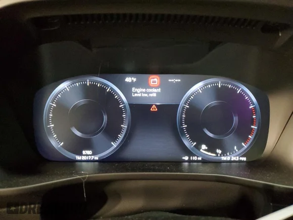 ✅ 2022 Volvo XC40 R-Design • VIN: YV4162UM8N2740626 • Лот: 37600343. Опубликован ранее на Copart с пробегом 9 780 миль. Бесплатный доступ к архиву аукционных продаж из США и подробный отчёт об истории автомобиля на DreamBid. Изображение 9.