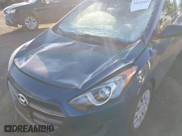 ✅ 2016 Hyundai Elantra • VIN: KMHD35LH7GU311401 • Lot: 44315997. Wystawiony na IAAI z przebiegiem 75 863 mil. Bezpłatny archiwum sprzedaży aukcyjnych z USA i szczegółowy raport historii pojazdu na DreamBid. Zdjęcie 6.