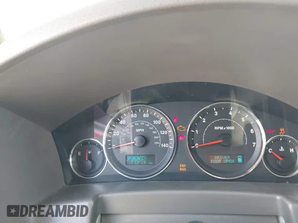 ✅ 2006 Jeep Commander Limited • VIN: 1J8HG58N56C337985 • Лот: 42408535. Опубліковано раніше на IAAI з пробігом 143 213 миль. Безкоштовний доступ до архіву аукціонних продажів зі США та докладний звіт про історію автомобіля на DreamBid. Зображення 7.