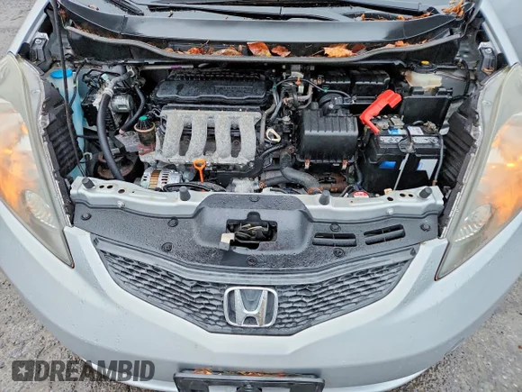 ✅ 2013 Honda Fit • VIN: JHMGE8H37DC017250 • Lot: 41751086. Wystawiony na Copart z przebiegiem 27 858 mil. Bezpłatny archiwum sprzedaży aukcyjnych z USA i szczegółowy raport historii pojazdu na DreamBid. Zdjęcie 11.
