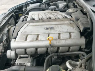 ✅ 2006 Volkswagen Touareg 3.2L V6 • VIN: WVGZG77L46D038517 • Lot: 43294399. Wystawiony na IAAI z przebiegiem 230 659 mil. Bezpłatny archiwum sprzedaży aukcyjnych z USA i szczegółowy raport historii pojazdu na DreamBid. Zdjęcie 12.