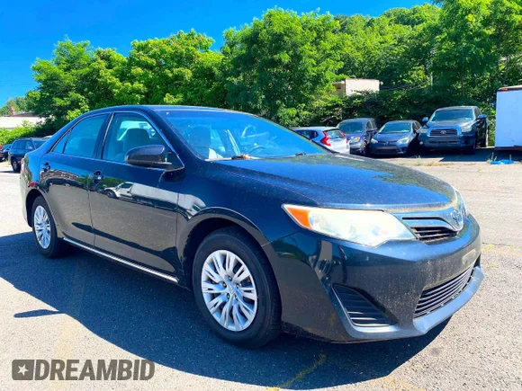 ✅ 2012 Toyota Camry LE • VIN: 4T4BF1FK4CR183312 • Lot: 60031166. Listed on Copart with 199,303 mi. Free auction sales archive from the USA and detailed vehicle history report at DreamBid. Image 1.