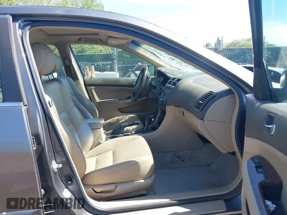 ✅ 2007 Honda Accord EX-L • VIN: 1HGCM56867A118605 • Лот: 45001126. Опубликован ранее на IAAI с пробегом 153 877 миль. Бесплатный доступ к архиву аукционных продаж из США и подробный отчёт об истории автомобиля на DreamBid. Изображение 5.