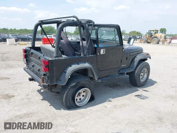 ✅ 1995 Jeep Wrangler S • VIN: 1J4FY19P5SP295187 • Лот: 42226656. Опубліковано раніше на IAAI з пробігом 130 962 миль. Безкоштовний доступ до архіву аукціонних продажів зі США та докладний звіт про історію автомобіля на DreamBid. Зображення 4.