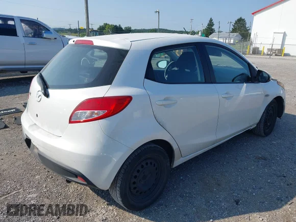 ✅ 2013 Mazda 2 Sport • VIN: JM1DE1KY3D0155739 • Лот: 42793368. Опубліковано раніше на IAAI з пробігом 156 682 миль. Безкоштовний доступ до архіву аукціонних продажів зі США та докладний звіт про історію автомобіля на DreamBid. Зображення 4.