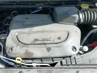 ✅ 2024 Chrysler Pacifica Touring L • VIN: 2C4RC1BG1RR159451 • Lot: 42485935. Listed on IAAI with 58,623 mi. Free auction sales archive from the USA and detailed vehicle history report at DreamBid. Image 18.