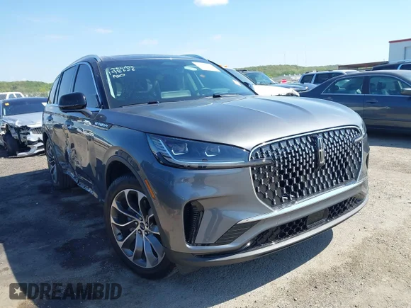 ✅ 2025 Lincoln Aviator Reserve • VIN: 5LM5J7XC7SGL03419 • Лот: 44828076. Опубликован ранее на IAAI с пробегом 15 625 миль. Бесплатный доступ к архиву аукционных продаж из США и подробный отчёт об истории автомобиля на DreamBid. Изображение 1.