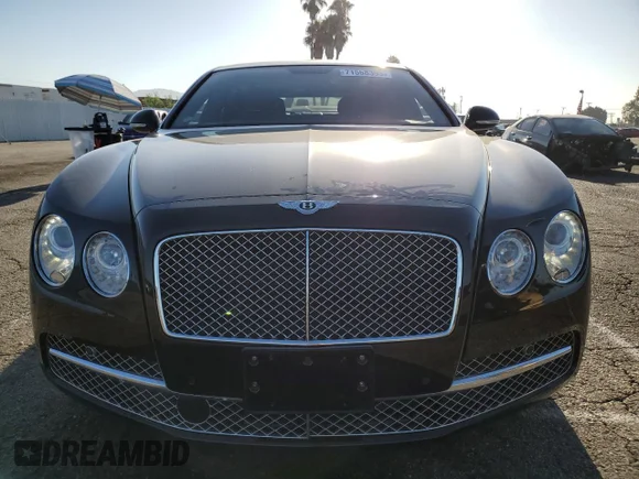 ✅ 2014 Bentley Flying Spur • VIN: SCBEC9ZA3EC092968 • Лот: 71558395. Опубліковано раніше на Copart з пробігом 57 685 миль. Безкоштовний доступ до архіву аукціонних продажів зі США та докладний звіт про історію автомобіля на DreamBid. Зображення 5.