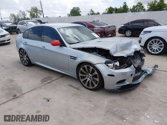 ✅ 2011 BMW M3 • VIN: WBSPM9C5XBE202776 • Лот: 44848033. Опубликован ранее на IAAI с пробегом 97 285 миль. Бесплатный доступ к архиву аукционных продаж из США и подробный отчёт об истории автомобиля на DreamBid. Изображение 1.