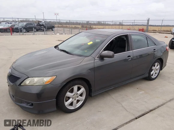 ✅ 2007 Toyota Camry XLE • VIN: 4T1BK46K47U052569 • Lot: 44104814. Wystawiony na IAAI z przebiegiem 225 781 mil. Bezpłatny archiwum sprzedaży aukcyjnych z USA i szczegółowy raport historii pojazdu na DreamBid. Zdjęcie 2.