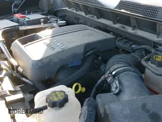 ✅ 2023 Chevrolet Silverado 1500 RST • VIN: 1GCUDEE81PZ123622 • Lot: 41608782. Wystawiony na IAAI z przebiegiem 43 730 mil. Bezpłatny archiwum sprzedaży aukcyjnych z USA i szczegółowy raport historii pojazdu na DreamBid. Zdjęcie 19.