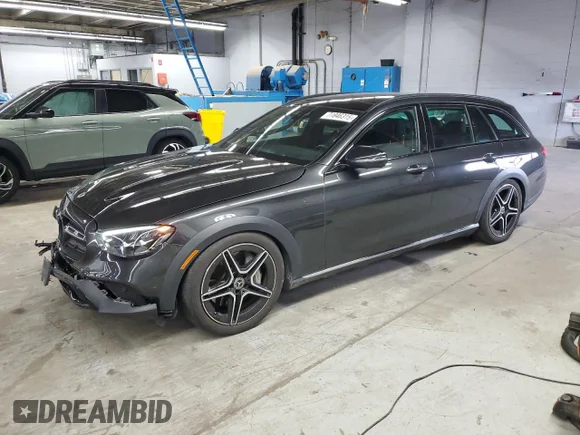 ✅ 2022 Mercedes-Benz E 450 • VIN: W1KZH6ABXNB081772 • Lot: 71846315. Listed on Copart with 33,573 mi. Free auction sales archive from the USA and detailed vehicle history report at DreamBid. Image 1.