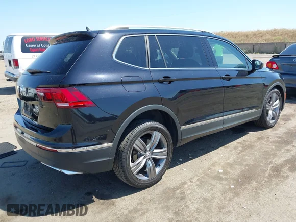 ✅ 2021 Volkswagen Tiguan SE • VIN: 3VV3B7AX4MM136969 • Lot: 45172963. Wystawiony na IAAI z przebiegiem 49 440 mil. Bezpłatny archiwum sprzedaży aukcyjnych z USA i szczegółowy raport historii pojazdu na DreamBid. Zdjęcie 4.