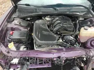 ✅ 2020 Dodge Charger SXT • VIN: 2C3CDXJG8LH187188 • Lot: 80917565. Wystawiony na Copart z przebiegiem 69 132 mil. Bezpłatny archiwum sprzedaży aukcyjnych z USA i szczegółowy raport historii pojazdu na DreamBid. Zdjęcie 13.