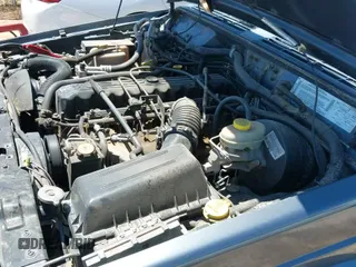 ✅ 2001 Jeep Cherokee Sport • VIN: 1J4FT48S21L584877 • Lot: 42815254. Wystawiony na IAAI z przebiegiem 206 862 mil. Bezpłatny archiwum sprzedaży aukcyjnych z USA i szczegółowy raport historii pojazdu na DreamBid. Zdjęcie 19.