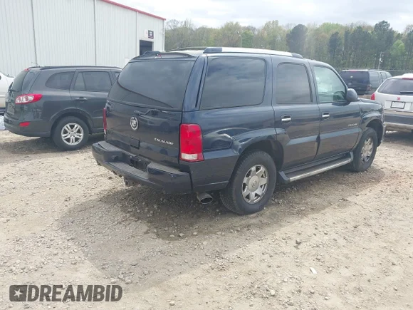 ✅ 2004 Cadillac Escalade • VIN: 1GYEC63T34R178924 • Лот: 44744878. Опубліковано раніше на IAAI з пробігом 279 047 миль. Безкоштовний доступ до архіву аукціонних продажів зі США та докладний звіт про історію автомобіля на DreamBid. Зображення 4.