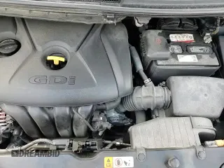 ✅ 2017 Kia Rondo LX • VIN: KNAHT8A38H7180216 • Lot: 71181035. Wystawiony na Copart z przebiegiem 37 677 mil. Bezpłatny archiwum sprzedaży aukcyjnych z USA i szczegółowy raport historii pojazdu na DreamBid. Zdjęcie 13.