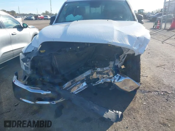 ✅ 2019 Ram 1500 SLT • VIN: 1C6RR7LGXKS739339 • Lot: 43396700. Wystawiony na IAAI z przebiegiem 178 597 mil. Bezpłatny archiwum sprzedaży aukcyjnych z USA i szczegółowy raport historii pojazdu na DreamBid. Zdjęcie 6.