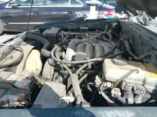 ✅ 2001 Toyota 4Runner SR5 • VIN: JT3GN86R410201572 • Lot: 43726276. Wystawiony na IAAI z przebiegiem 298 380 mil. Bezpłatny archiwum sprzedaży aukcyjnych z USA i szczegółowy raport historii pojazdu na DreamBid. Zdjęcie 12.