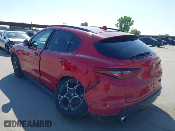 ✅ 2021 Alfa Romeo Stelvio • VIN: ZASPAJAN7M7D11957 • Lot: 42358966. Listed on IAAI with 35,837 mi. Free auction sales archive from the USA and detailed vehicle history report at DreamBid. Image 3.