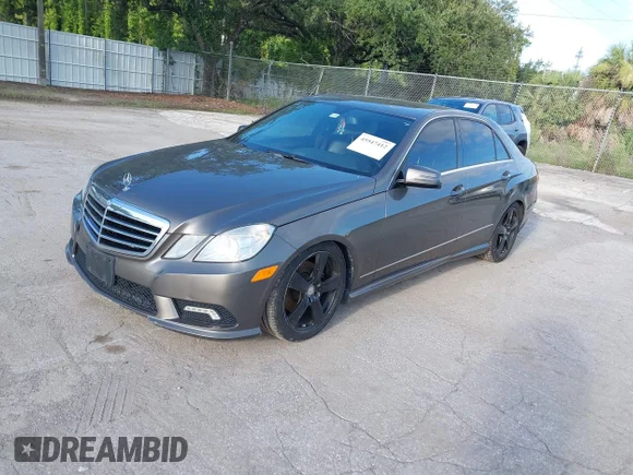 ✅ 2011 Mercedes-Benz E 350 Luxury • VIN: WDDHF8HB0BA309511 • Lot: 45547412. Wystawiony na IAAI z przebiegiem 176 698 mil. Bezpłatny archiwum sprzedaży aukcyjnych z USA i szczegółowy raport historii pojazdu na DreamBid. Zdjęcie 2.