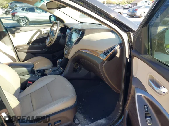 ✅ 2016 Hyundai Santa Fe • VIN: 5XYZU3LB9GG377800 • Lot: 44267249. Wystawiony na IAAI z przebiegiem 193 159 mil. Bezpłatny archiwum sprzedaży aukcyjnych z USA i szczegółowy raport historii pojazdu na DreamBid. Zdjęcie 5.