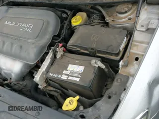 ✅ 2015 Chrysler 200 Limited • VIN: 1C3CCCAB0FN748897 • Lot: 42111462. Listed on IAAI with 157,724 mi. Free auction sales archive from the USA and detailed vehicle history report at DreamBid. Image 18.