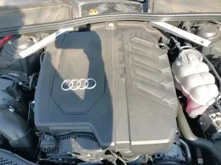 ✅ 2024 Audi A4 S line Premium • VIN: WAUDAAF47RN008172 • Lot: 71719595. Wystawiony na Copart z przebiegiem 11 458 mil. Bezpłatny archiwum sprzedaży aukcyjnych z USA i szczegółowy raport historii pojazdu na DreamBid. Zdjęcie 13.