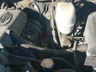 ✅ 2003 Chevrolet Silverado 2500HD LT • VIN: 1GCHK29G03E172190 • Lot: 43526942. Wystawiony na IAAI z przebiegiem 175 123 mil. Bezpłatny archiwum sprzedaży aukcyjnych z USA i szczegółowy raport historii pojazdu na DreamBid. Zdjęcie 19.