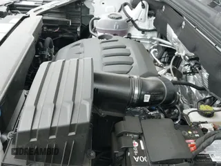 ✅ 2025 Volkswagen Atlas SEL Premium R-Line • VIN: 1V2FR2CA8SC539126 • Lot: 42170320. Listed on IAAI with 2,132 mi. Free auction sales archive from the USA and detailed vehicle history report at DreamBid. Image 19.