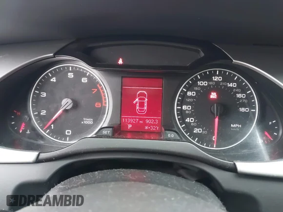 ✅ 2010 Audi A4 Premium • VIN: WAUBFAFL7AN037904 • Lot: 44995178. Wystawiony na IAAI z przebiegiem 113 927 mil. Bezpłatny archiwum sprzedaży aukcyjnych z USA i szczegółowy raport historii pojazdu na DreamBid. Zdjęcie 7.