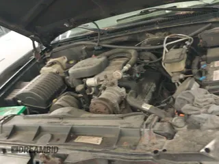 ✅ 2000 GMC Sierra 3500 • VIN: 1GTHK33J8YF475875 • Lot: 42633358. Listed on IAAI with 287,698 mi. Free auction sales archive from the USA and detailed vehicle history report at DreamBid. Image 21.