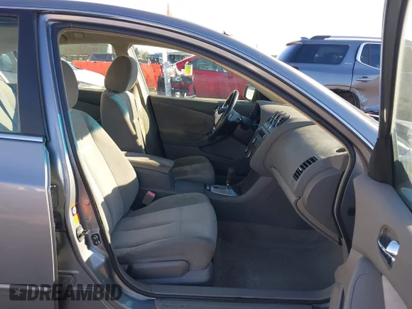 ✅ 2007 Nissan Altima SL • VIN: 1N4BL21E97C148460 • Lot: 44197232. Wystawiony na IAAI z przebiegiem 194 450 mil. Bezpłatny archiwum sprzedaży aukcyjnych z USA i szczegółowy raport historii pojazdu na DreamBid. Zdjęcie 5.