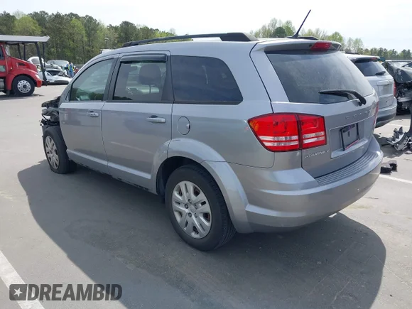 ✅ 2018 Dodge Journey SE • VIN: 3C4PDCAB9JT296242 • Lot: 44688833. Wystawiony na IAAI z przebiegiem 206 075 mil. Bezpłatny archiwum sprzedaży aukcyjnych z USA i szczegółowy raport historii pojazdu na DreamBid. Zdjęcie 3.