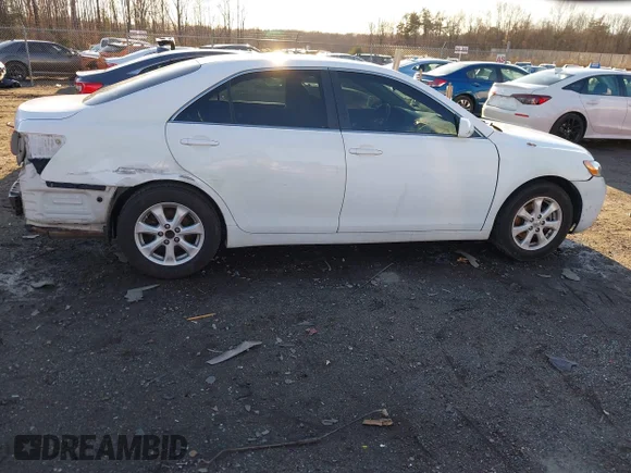 ✅ 2007 Toyota Camry XLE • VIN: 4T1BE46K47U558894 • Lot: 43965998. Wystawiony na IAAI z przebiegiem 115 828 mil. Bezpłatny archiwum sprzedaży aukcyjnych z USA i szczegółowy raport historii pojazdu na DreamBid. Zdjęcie 6.