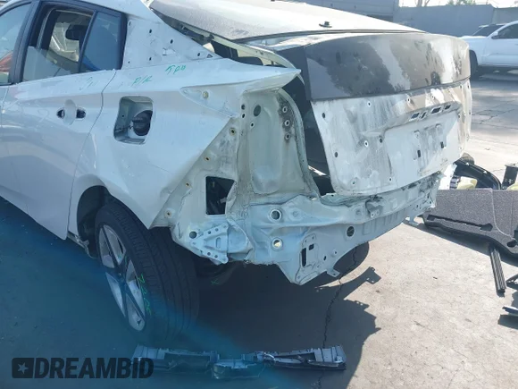 ✅ 2016 Toyota Prius Four • VIN: JTDKARFU6G3024591 • Lot: 42985457. Wystawiony na IAAI z przebiegiem 108 619 mil. Bezpłatny archiwum sprzedaży aukcyjnych z USA i szczegółowy raport historii pojazdu na DreamBid. Zdjęcie 6.