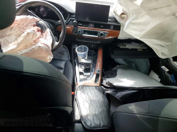 ✅ 2022 Audi A5 Sportback Premium Plus • VIN: WAUCBCF56NA039671 • Lot: 55508086. Wystawiony na Copart z przebiegiem 45 901 mil. Bezpłatny archiwum sprzedaży aukcyjnych z USA i szczegółowy raport historii pojazdu na DreamBid. Zdjęcie 8.