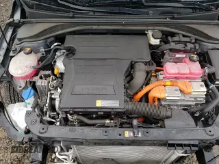 ✅ 2022 Hyundai Ioniq Blue • VIN: KMHC65LC6NU270456 • Lot: 84845874. Wystawiony na Copart z przebiegiem 65 524 mil. Bezpłatny archiwum sprzedaży aukcyjnych z USA i szczegółowy raport historii pojazdu na DreamBid. Zdjęcie 13.