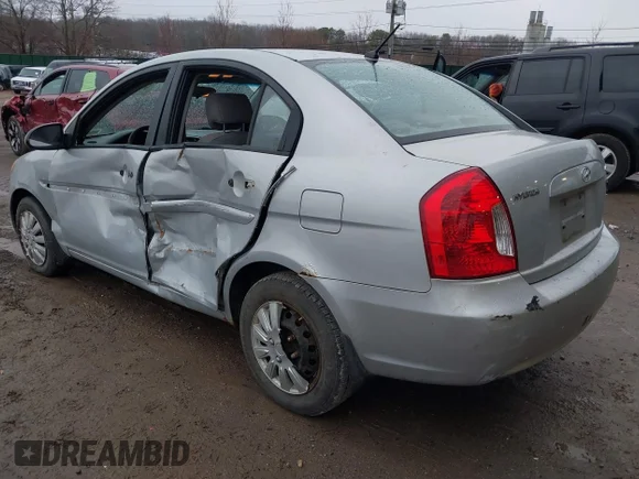 ✅ 2009 Hyundai Accent Auto GLS • VIN: KMHCN46C69U284873 • Lot: 44615148. Wystawiony na IAAI z przebiegiem 192 872 mil. Bezpłatny archiwum sprzedaży aukcyjnych z USA i szczegółowy raport historii pojazdu na DreamBid. Zdjęcie 3.