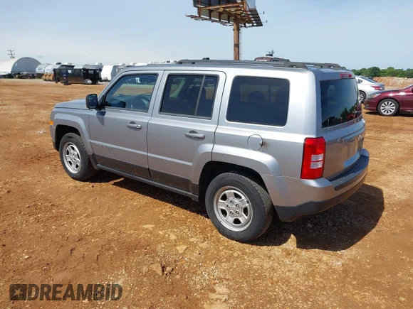 ✅ 2016 Jeep Patriot Sport • VIN: 1C4NJPBA6GD762009 • Lot: 45429326. Wystawiony na IAAI z przebiegiem 78 012 mil. Bezpłatny archiwum sprzedaży aukcyjnych z USA i szczegółowy raport historii pojazdu na DreamBid. Zdjęcie 3.
