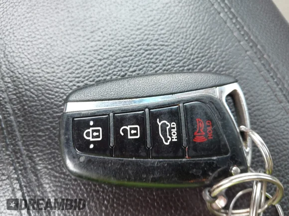 ✅ 2013 Hyundai Santa Fe Sport • VIN: 5XYZU3LBXDG084807 • Lot: 45176127. Wystawiony na IAAI z przebiegiem 221 337 mil. Bezpłatny archiwum sprzedaży aukcyjnych z USA i szczegółowy raport historii pojazdu na DreamBid. Zdjęcie 11.