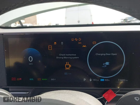✅ 2025 Hyundai Kona SEL • VIN: KM8HC3A69SU023556 • Lot: 44722490. Listed on IAAI with 11,682 mi. Free auction sales archive from the USA and detailed vehicle history report at DreamBid. Image 7.