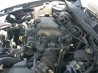 ✅ 1997 Oldsmobile Cutlass Supreme Series II • VIN: 1G3WH52M3VF338576 • Lot: 40573770. Wystawiony na IAAI z przebiegiem 105 806 mil. Bezpłatny archiwum sprzedaży aukcyjnych z USA i szczegółowy raport historii pojazdu na DreamBid. Zdjęcie 18.