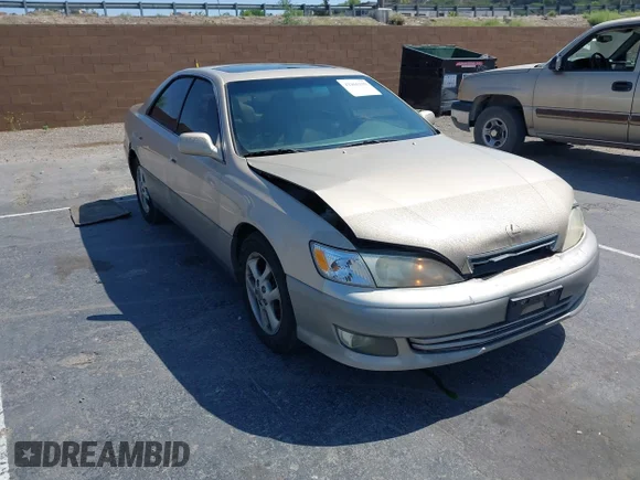 ✅ 2001 Lexus ES 300 • VIN: JT8BF28GX10330880 • Lot: 42466119. Wystawiony na IAAI z przebiegiem 209 769 mil. Bezpłatny archiwum sprzedaży aukcyjnych z USA i szczegółowy raport historii pojazdu na DreamBid. Zdjęcie 1.