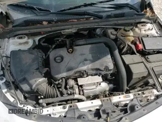 2018 Chevrolet Malibu LT z VIN 1G1ZD5ST7JF207279, wystawiony jako Copart lot #68253535 z przebiegiem 143 607 mil mil oraz Szkoda całkowita • Salvage title. Historia ofert i sprzedaży dostępna na DreamBid. Obrazek 16.