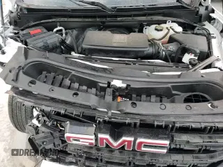 ✅ 2024 GMC Yukon XL SLT • VIN: 1GKS2GKD2RR218983 • Lot: 86210034. Wystawiony na Copart z przebiegiem 14 489 mil. Bezpłatny archiwum sprzedaży aukcyjnych z USA i szczegółowy raport historii pojazdu na DreamBid. Zdjęcie 17.