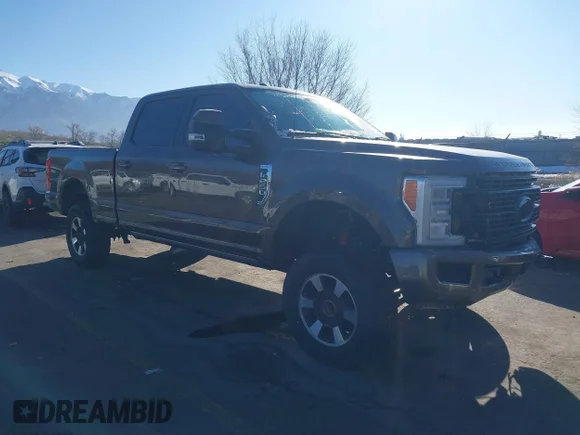 ✅ 2017 Ford F-250 Lariat • VIN: 1FT7W2BT8HEB18523 • Lot: 44175776. Wystawiony na IAAI z przebiegiem 289 685 mil. Bezpłatny archiwum sprzedaży aukcyjnych z USA i szczegółowy raport historii pojazdu na DreamBid. Zdjęcie 1.