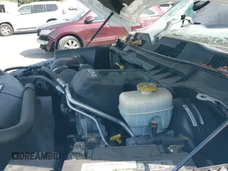 ✅ 2018 Ram 2500 Power Wagon • VIN: 3C6TR5EJ1JG144453 • Lot: 42123407. Wystawiony na IAAI z przebiegiem 80 744 mil. Bezpłatny archiwum sprzedaży aukcyjnych z USA i szczegółowy raport historii pojazdu na DreamBid. Zdjęcie 18.